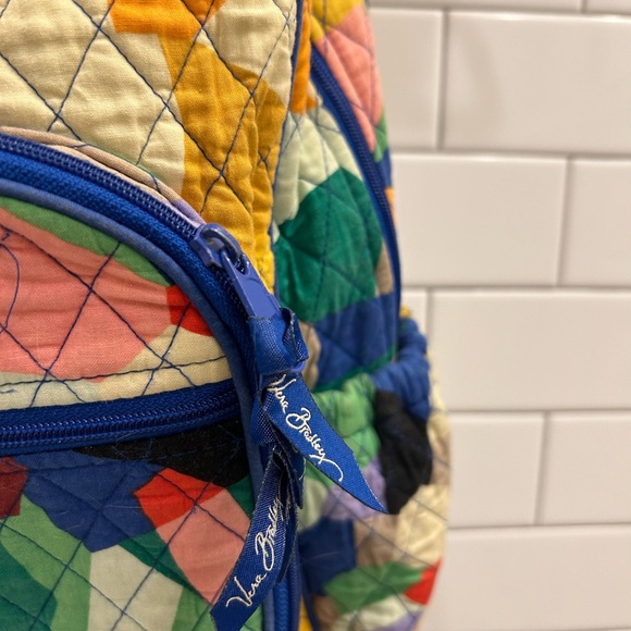 Vera Bradley Campus large backpack with padded back. Pop Art pattern. - Picture 4 of 13